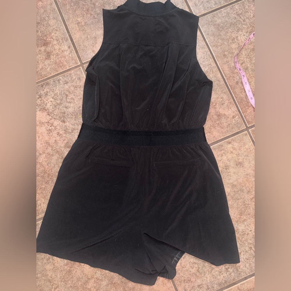Athleta Brooklyn Utility Romper size 10 black - Picture 8 of 12